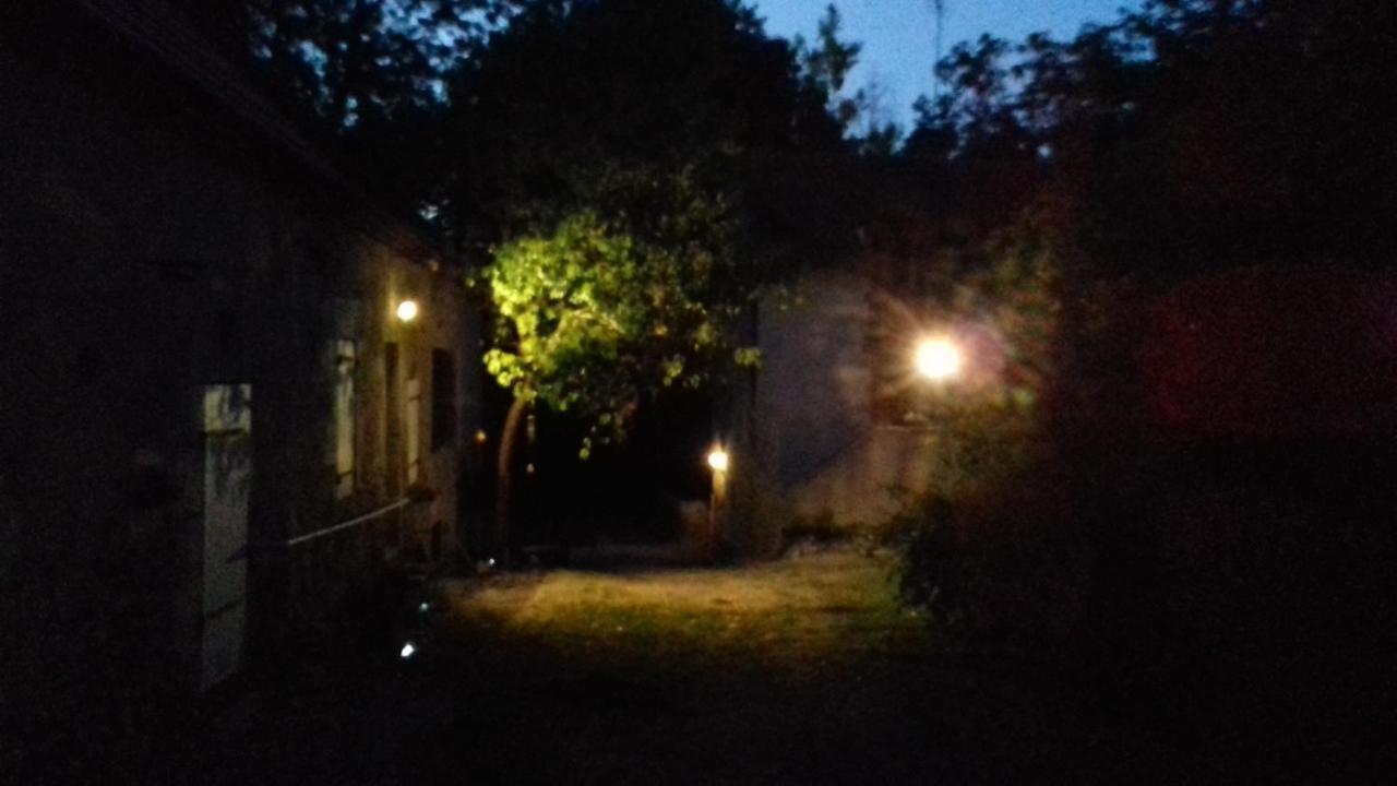 Domaine Pastel Bed and Breakfast Besson Buitenkant foto